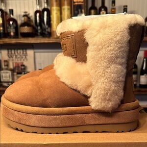 UGG Women's Ankle Boots - Chestnut